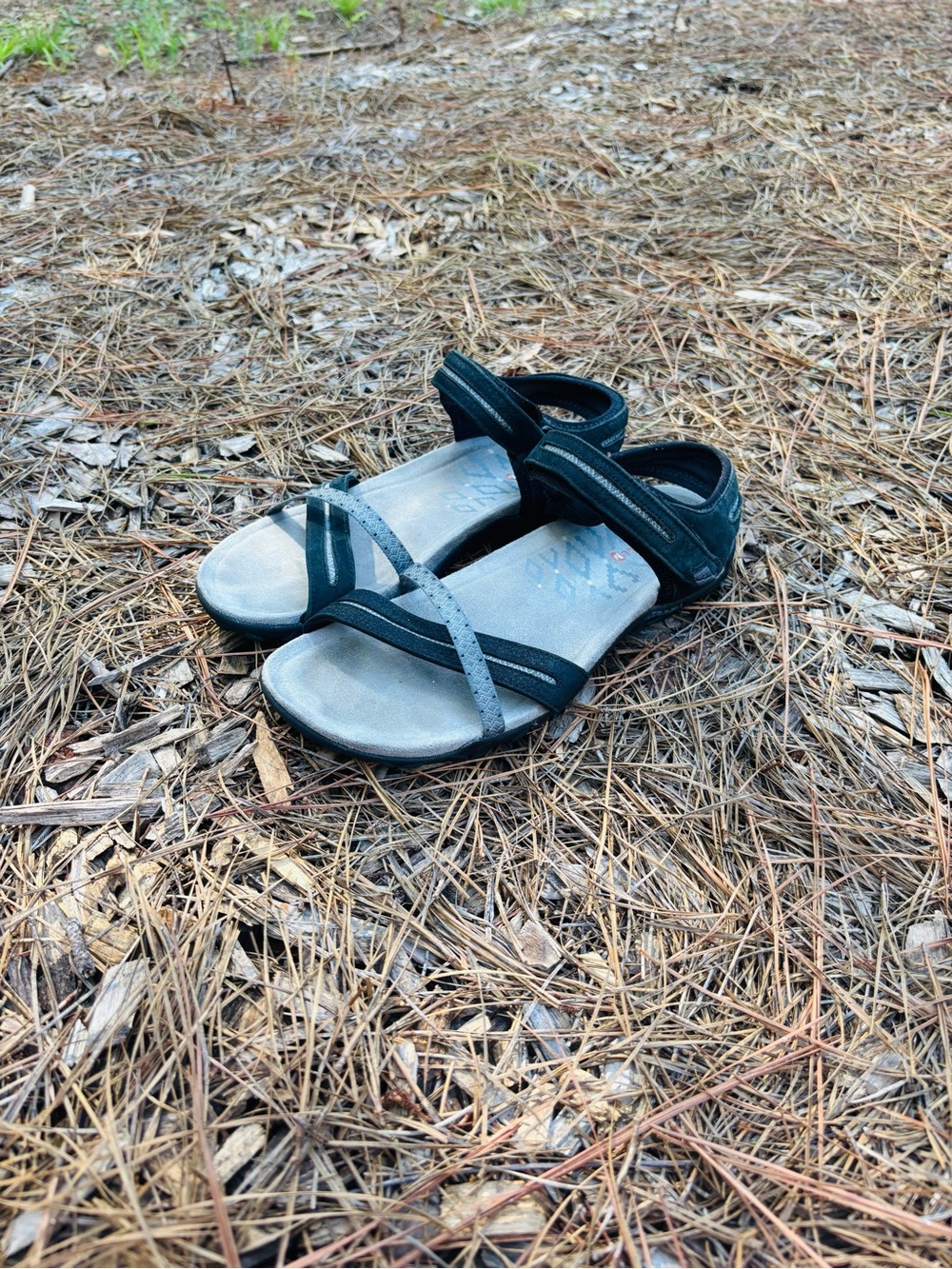 Merrell Terran Cross 11 Cross Black and Silver Strappy Comfort Sandals size 8 - Picture 7 of 14